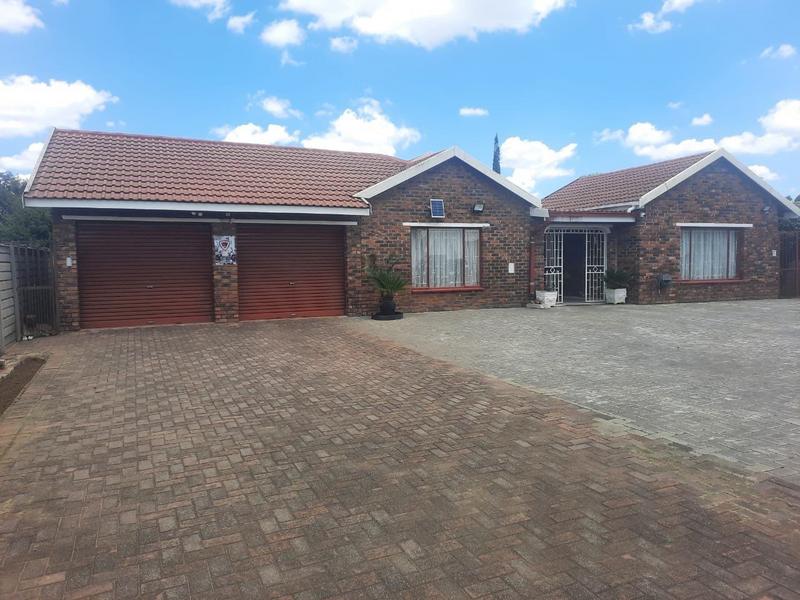 3 Bedroom Property for Sale in Waldrift Gauteng