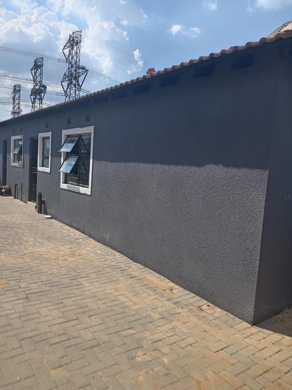 To Let 1 Bedroom Property for Rent in Birchleigh North Gauteng