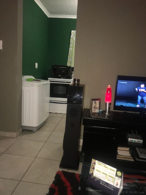 1 Bedroom Property for Sale in Hospital View Gauteng