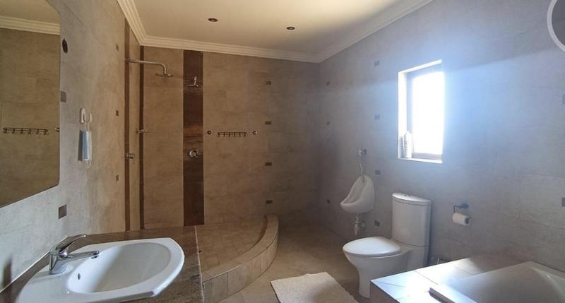 7 Bedroom Property for Sale in Savanna Hills Gauteng