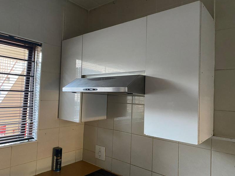 To Let 2 Bedroom Property for Rent in Little Falls Gauteng