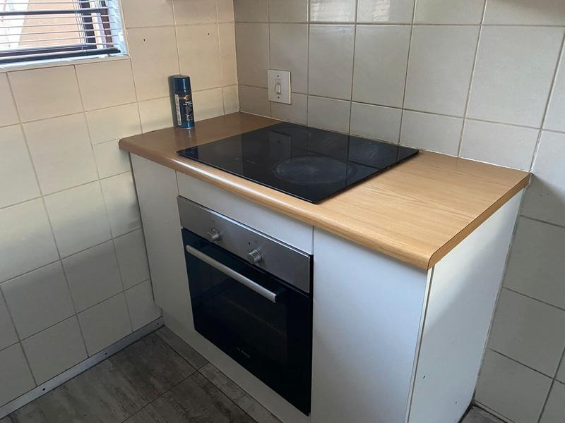 To Let 2 Bedroom Property for Rent in Little Falls Gauteng