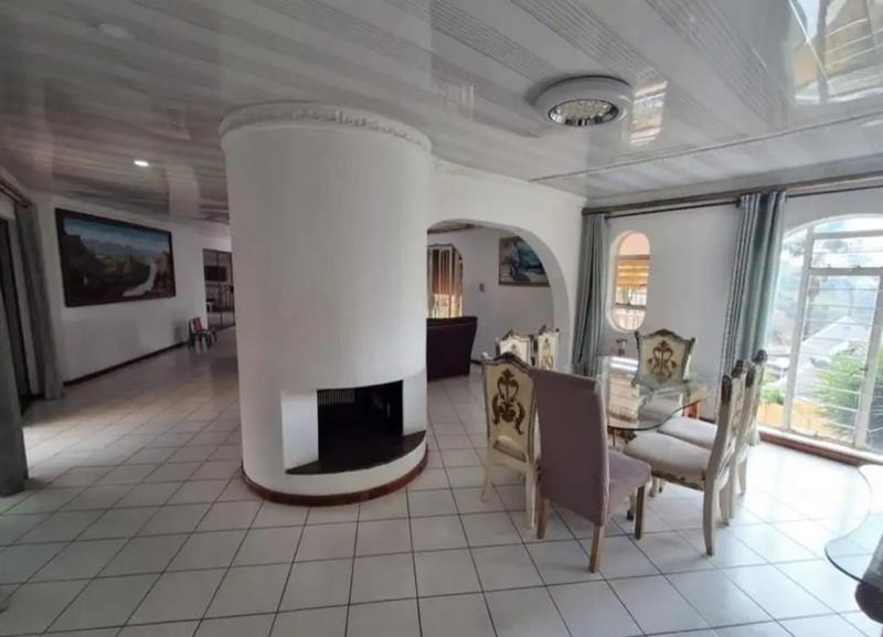 4 Bedroom Property for Sale in Bassonia Gauteng