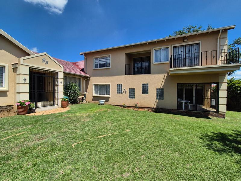 6 Bedroom Property for Sale in Elandspark Gauteng