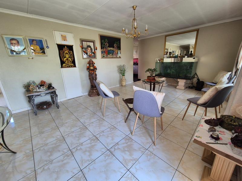 6 Bedroom Property for Sale in Elandspark Gauteng