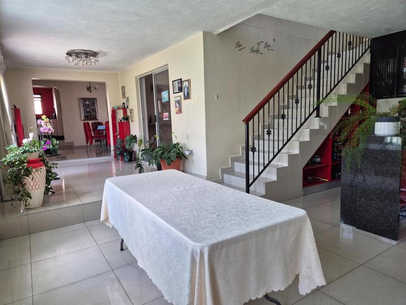 6 Bedroom Property for Sale in Elandspark Gauteng