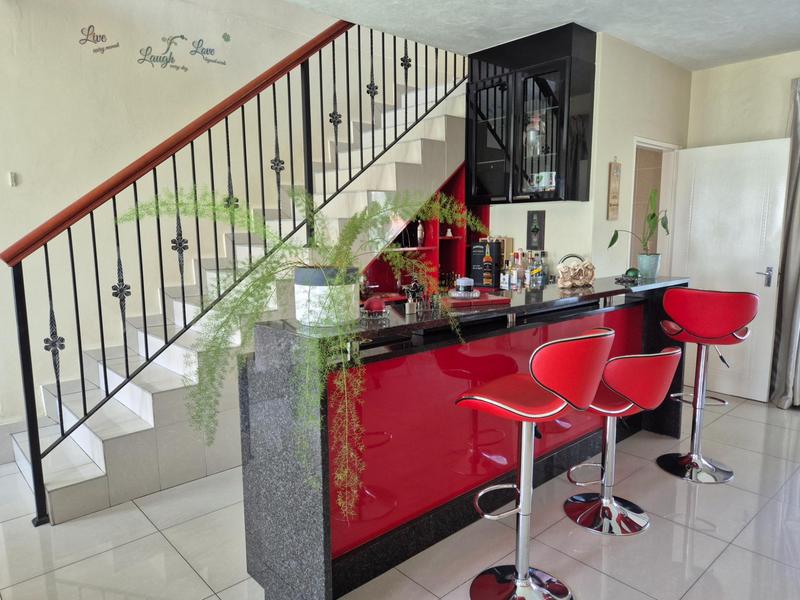 6 Bedroom Property for Sale in Elandspark Gauteng