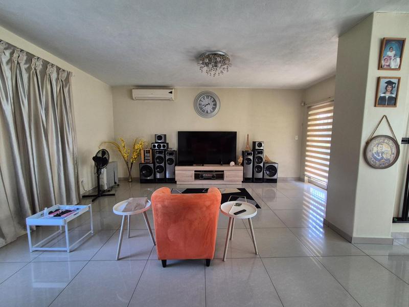 6 Bedroom Property for Sale in Elandspark Gauteng