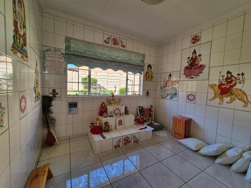 6 Bedroom Property for Sale in Elandspark Gauteng