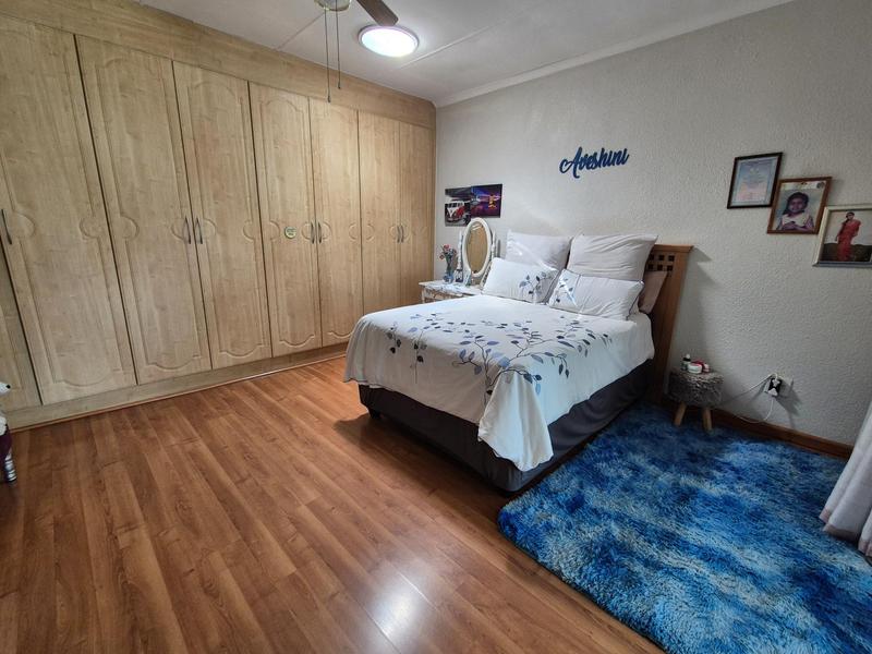 6 Bedroom Property for Sale in Elandspark Gauteng