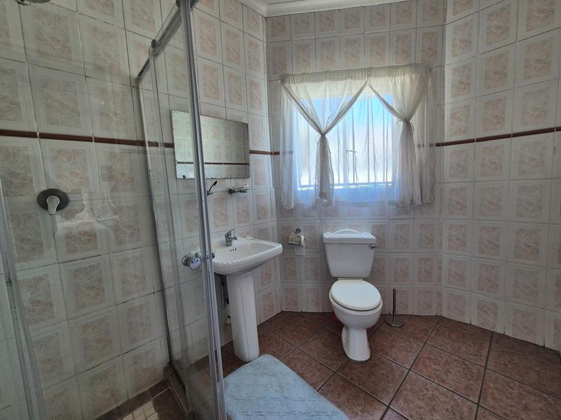 6 Bedroom Property for Sale in Elandspark Gauteng