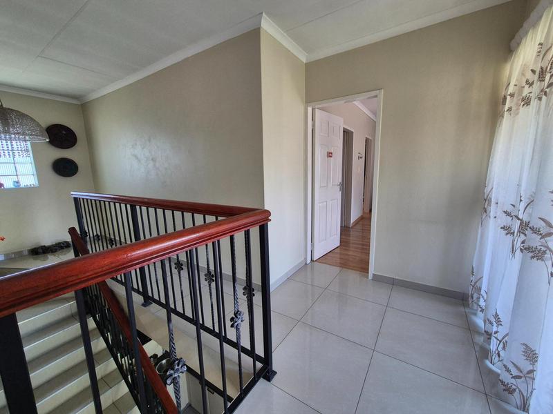6 Bedroom Property for Sale in Elandspark Gauteng
