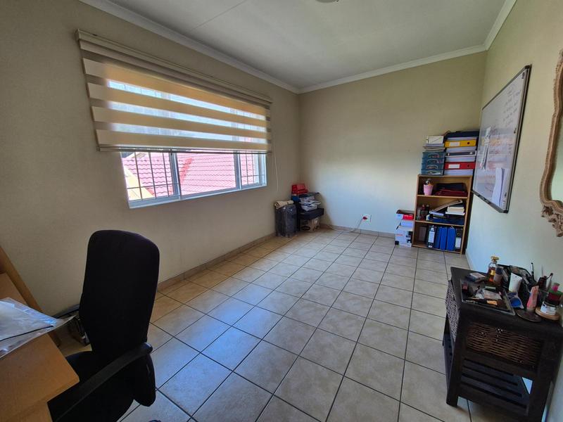 6 Bedroom Property for Sale in Elandspark Gauteng