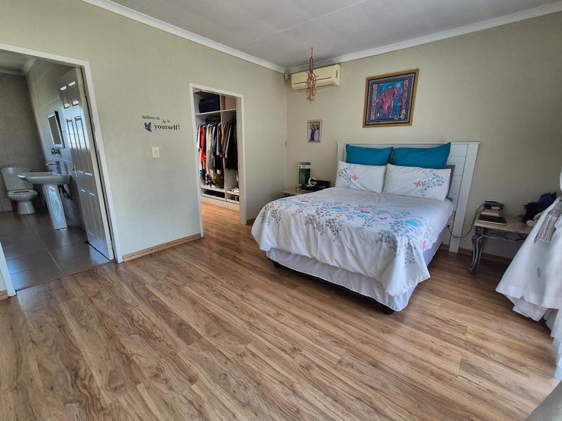6 Bedroom Property for Sale in Elandspark Gauteng