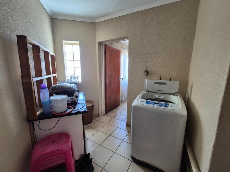 6 Bedroom Property for Sale in Elandspark Gauteng