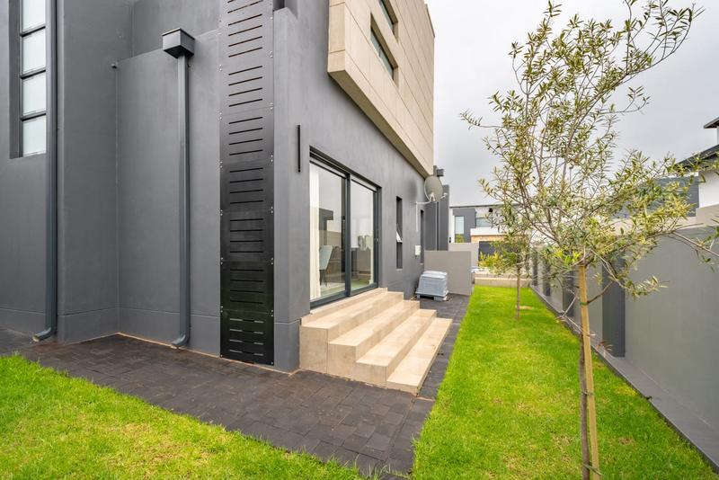 4 Bedroom Property for Sale in Fountainbrook Estate Gauteng