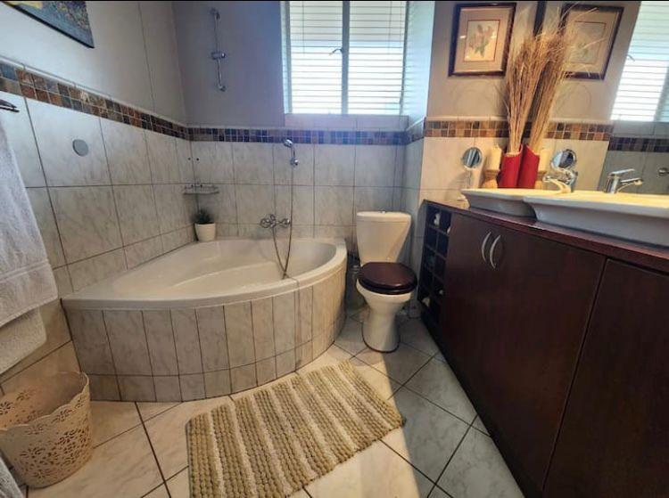 2 Bedroom Property for Sale in Bedford Gardens Gauteng