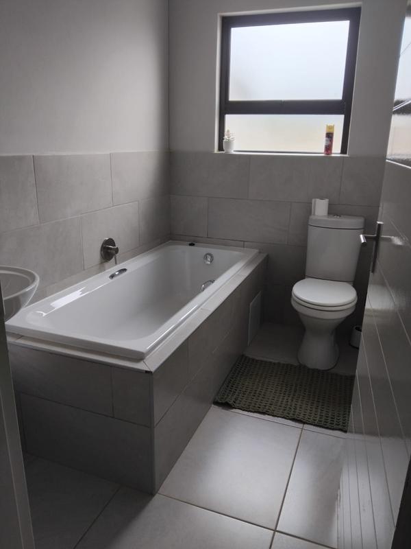 3 Bedroom Property for Sale in Selcourt Gauteng