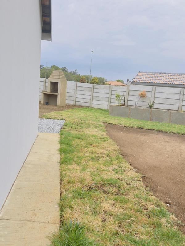 3 Bedroom Property for Sale in Selcourt Gauteng
