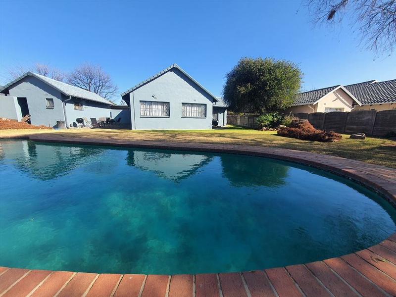 3 Bedroom Property for Sale in Parkrand Gauteng