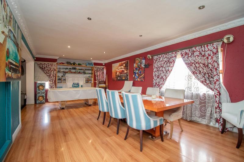 5 Bedroom Property for Sale in Verwoerdpark Gauteng