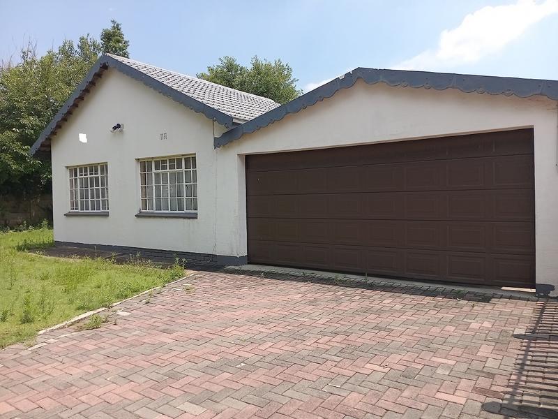 5 Bedroom Property for Sale in Vanderbijlpark SE 6 Gauteng