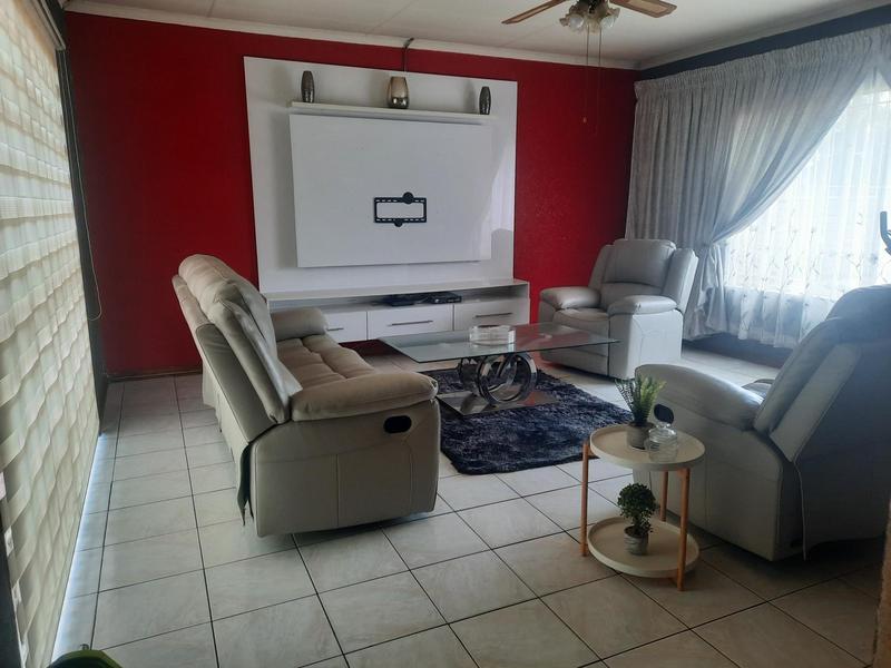 3 Bedroom Property for Sale in Waldrift Gauteng