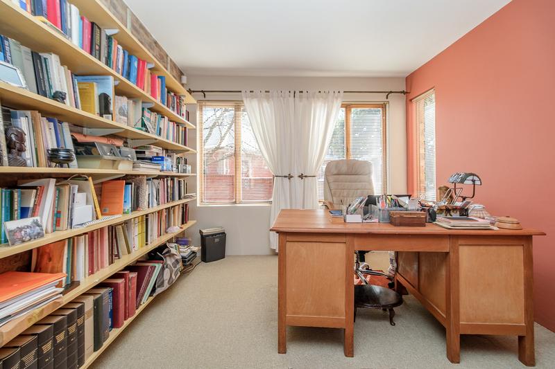 6 Bedroom Property for Sale in Ruimsig Gauteng