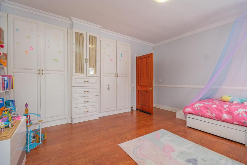 5 Bedroom Property for Sale in Ruimsig Gauteng