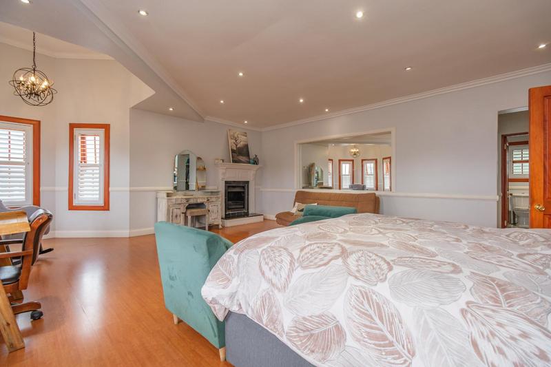 5 Bedroom Property for Sale in Ruimsig Gauteng