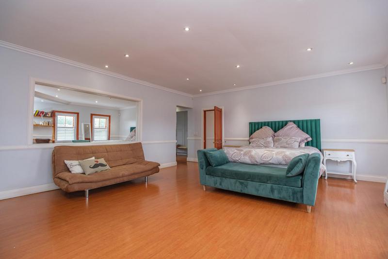 5 Bedroom Property for Sale in Ruimsig Gauteng