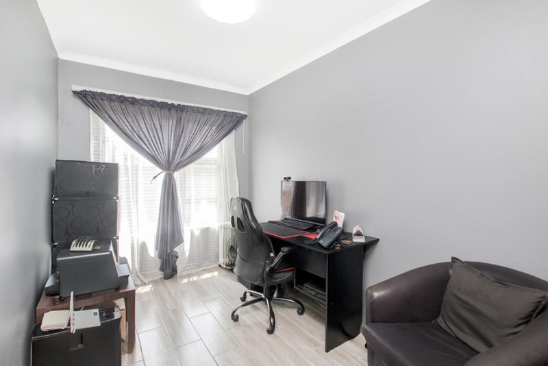 4 Bedroom Property for Sale in Krugersdorp North Gauteng