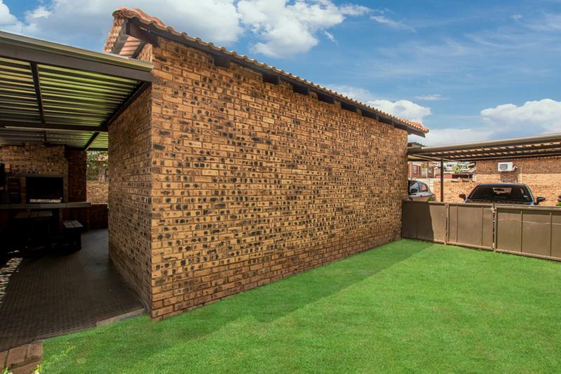 4 Bedroom Property for Sale in Krugersdorp North Gauteng