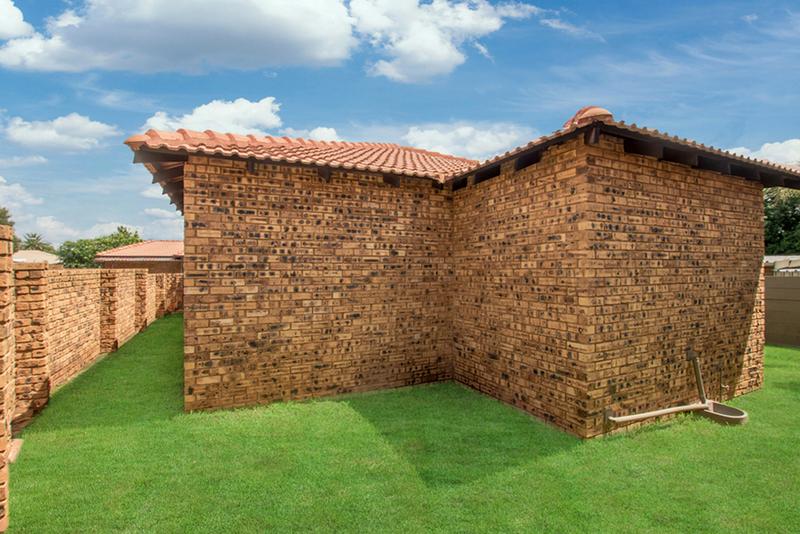 4 Bedroom Property for Sale in Krugersdorp North Gauteng