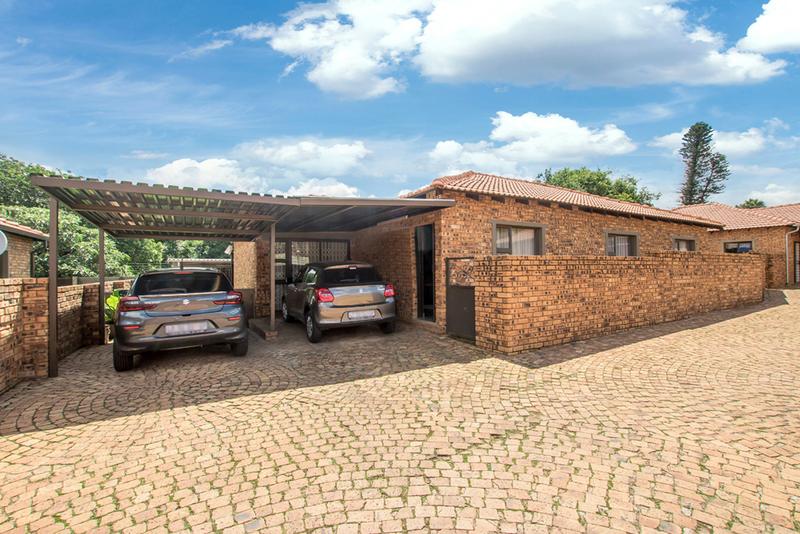 4 Bedroom Property for Sale in Krugersdorp North Gauteng