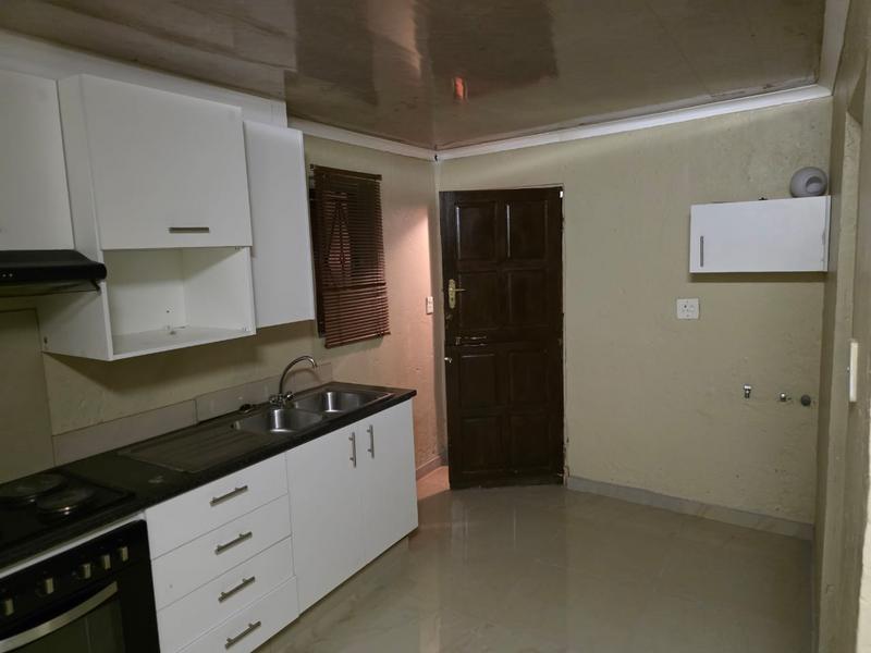 To Let 3 Bedroom Property for Rent in Protea Glen Gauteng