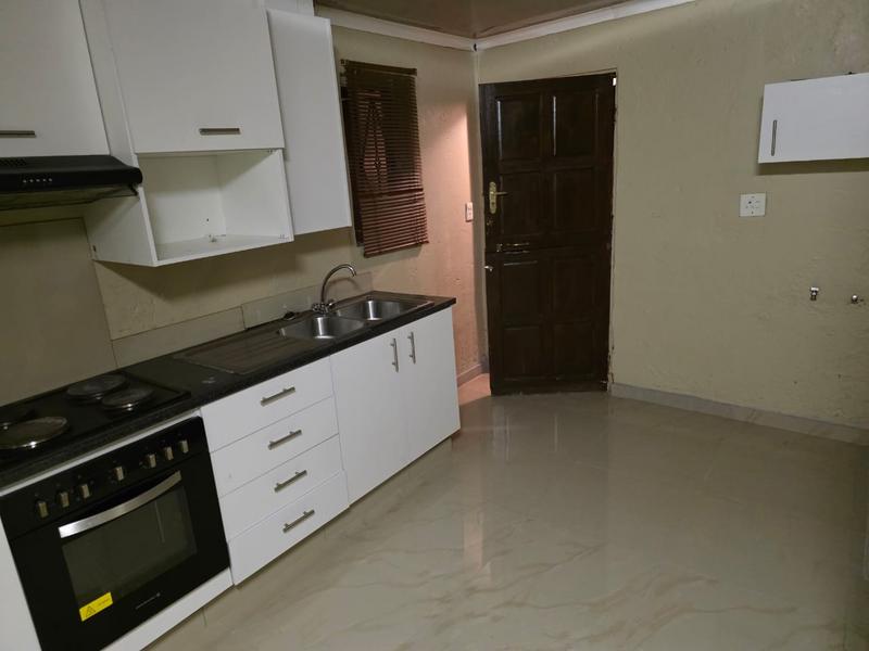 To Let 3 Bedroom Property for Rent in Protea Glen Gauteng