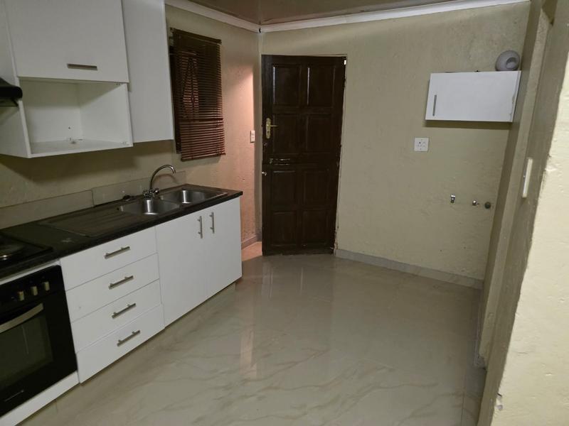 To Let 3 Bedroom Property for Rent in Protea Glen Gauteng