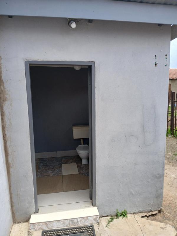 2 Bedroom Property for Sale in Magagula Heights Gauteng