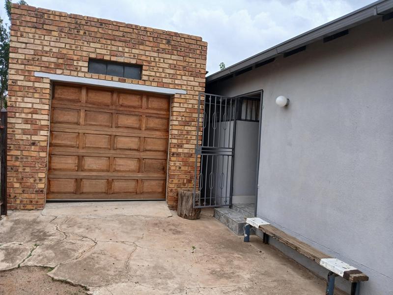 2 Bedroom Property for Sale in Magagula Heights Gauteng
