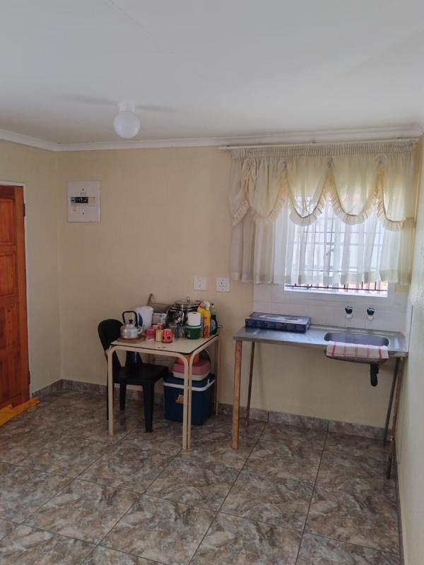2 Bedroom Property for Sale in Magagula Heights Gauteng