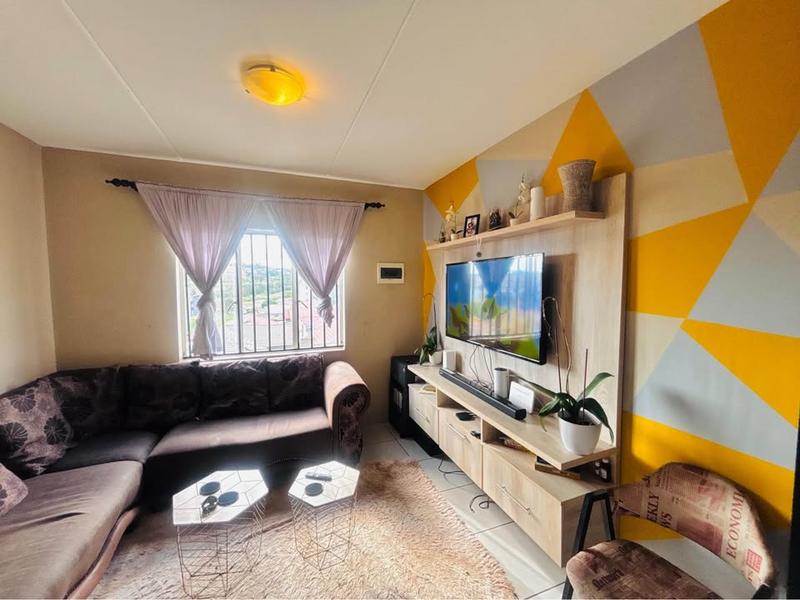 2 Bedroom Property for Sale in Fleurhof Gauteng