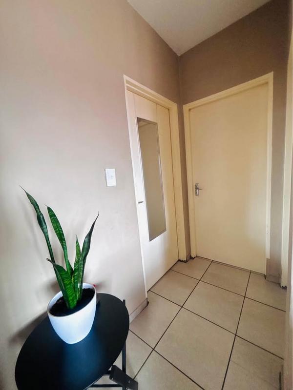 2 Bedroom Property for Sale in Fleurhof Gauteng