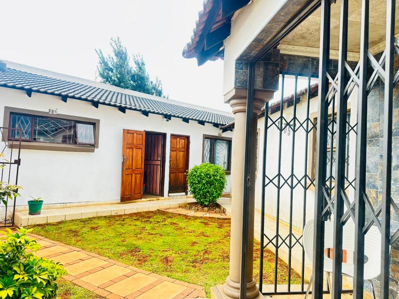 3 Bedroom Property for Sale in Vosloorus Gauteng