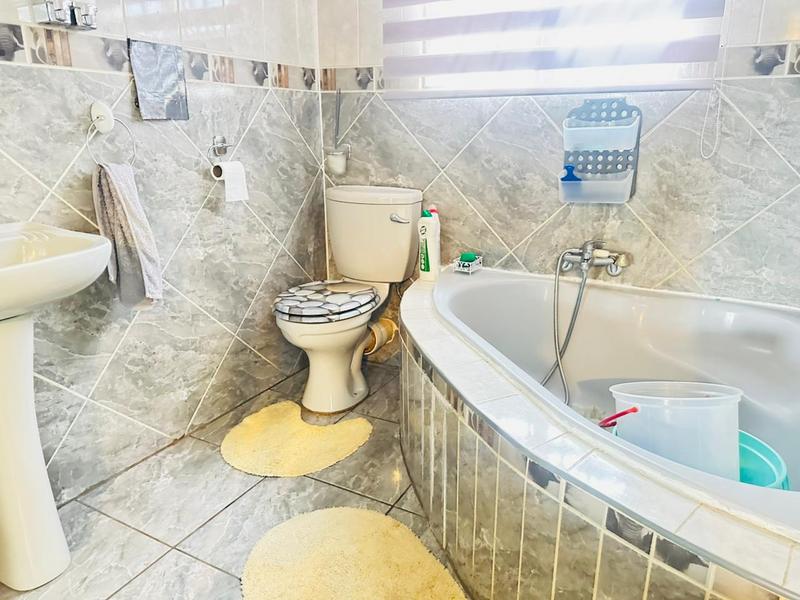 3 Bedroom Property for Sale in Vosloorus Gauteng