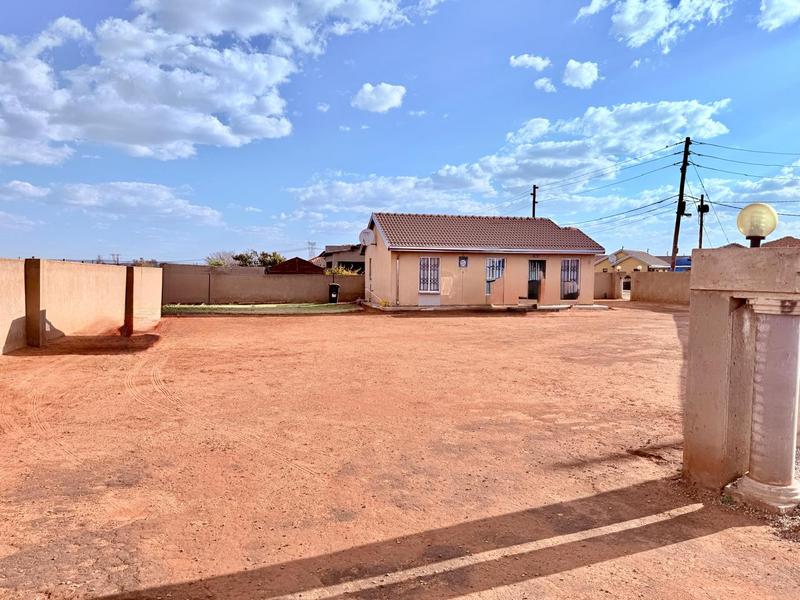 3 Bedroom Property for Sale in Protea Glen Gauteng