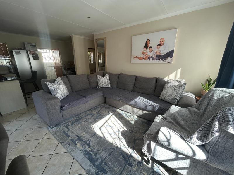 To Let 3 Bedroom Property for Rent in The Reeds Gauteng