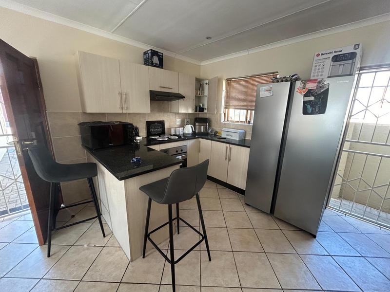 To Let 3 Bedroom Property for Rent in The Reeds Gauteng