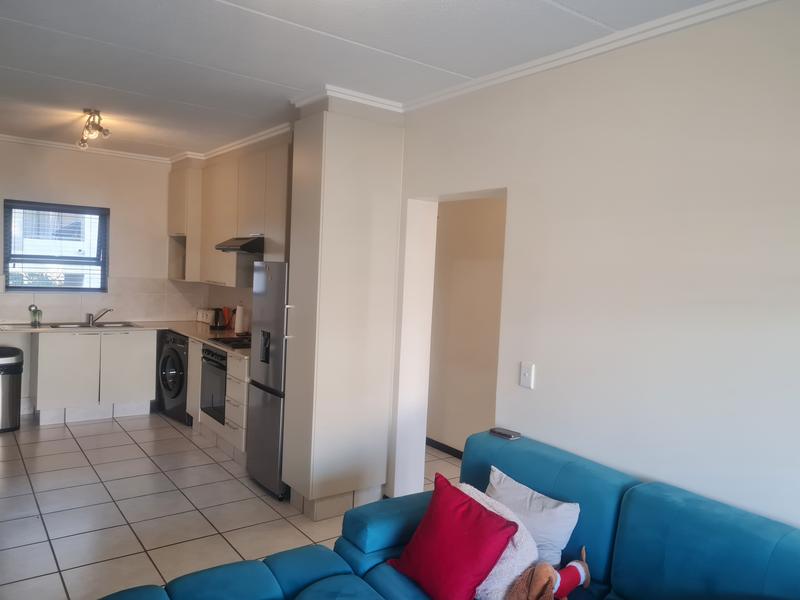 To Let 2 Bedroom Property for Rent in Bryanston Gauteng