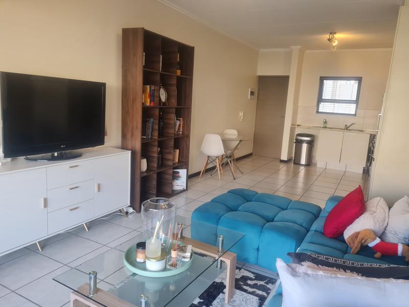 To Let 2 Bedroom Property for Rent in Bryanston Gauteng